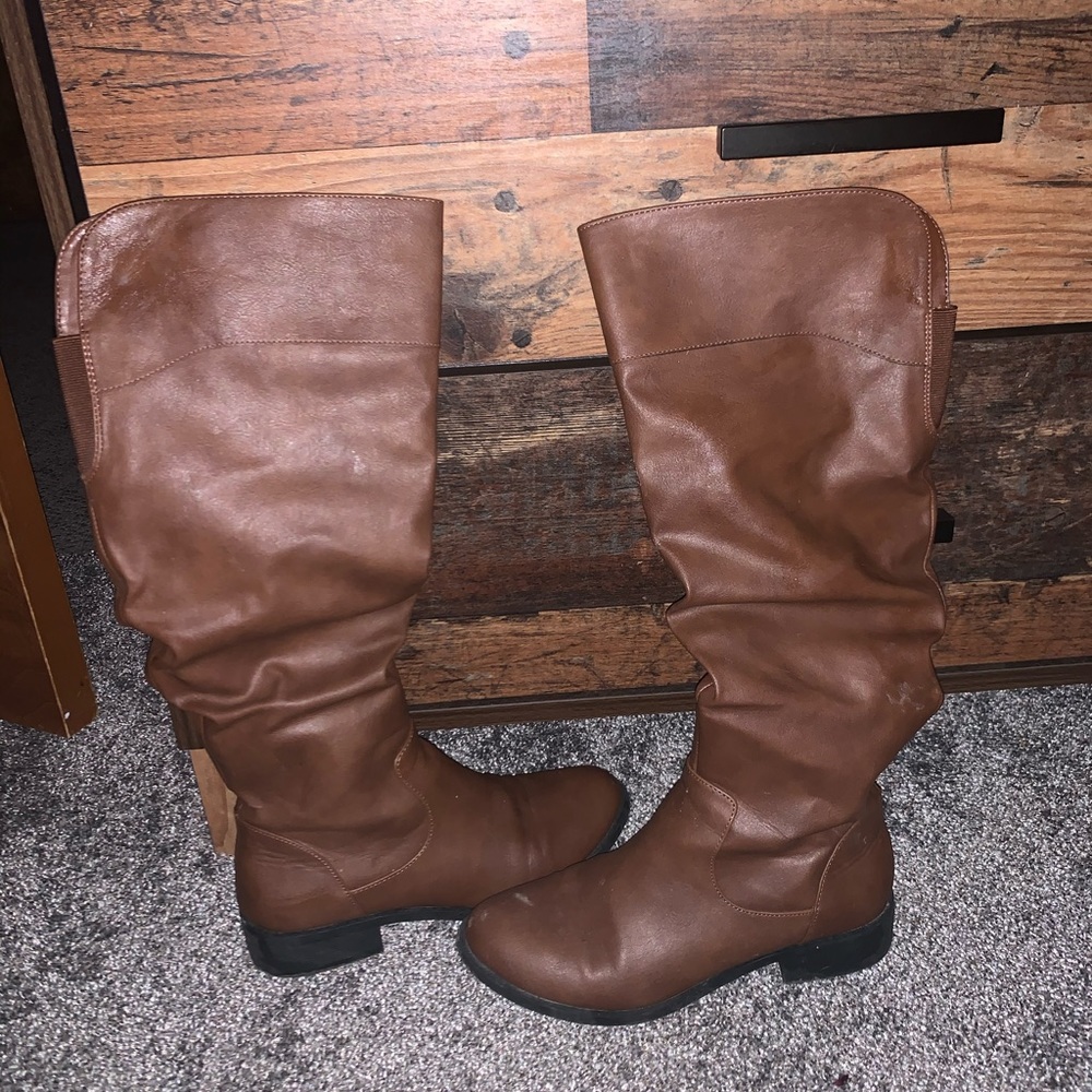⭐️Tall Brown Boots⭐️